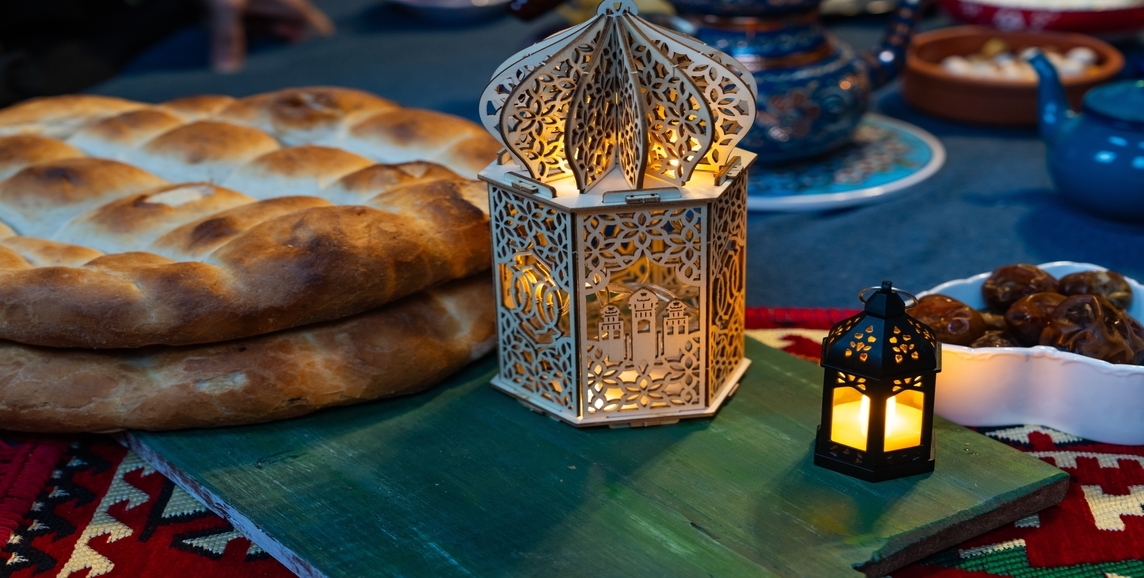 Ramadan Table in Istanbul with bread and ornate lanterns