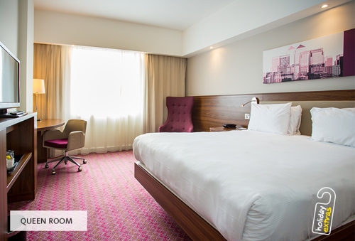 Hampton by Hilton Gatwick Room