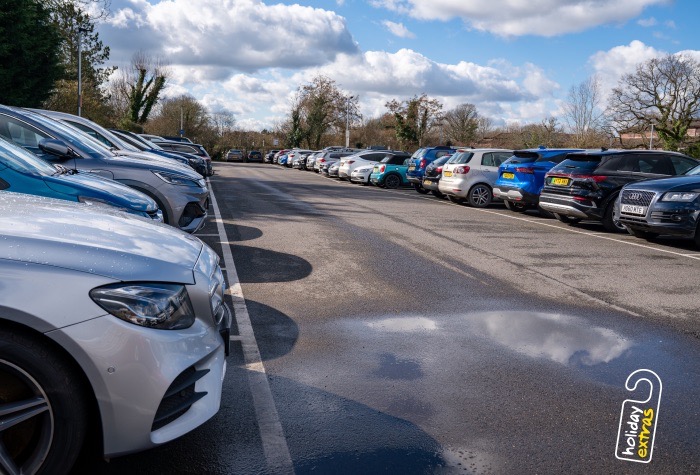 Holiday Inn Gatwick - Car Park
