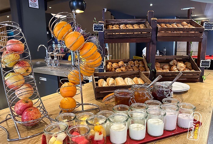 ibis Hotel Heathrow - Breakfast