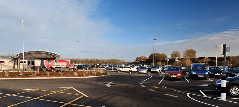 Leeds Bradford airport hotels with Sentinel parking