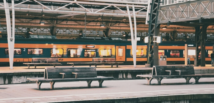 De trein nemen van/naar Luchthaven Amsterdam Schiphol