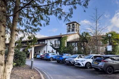 Hôtels avec parking à Charles de Gaulle