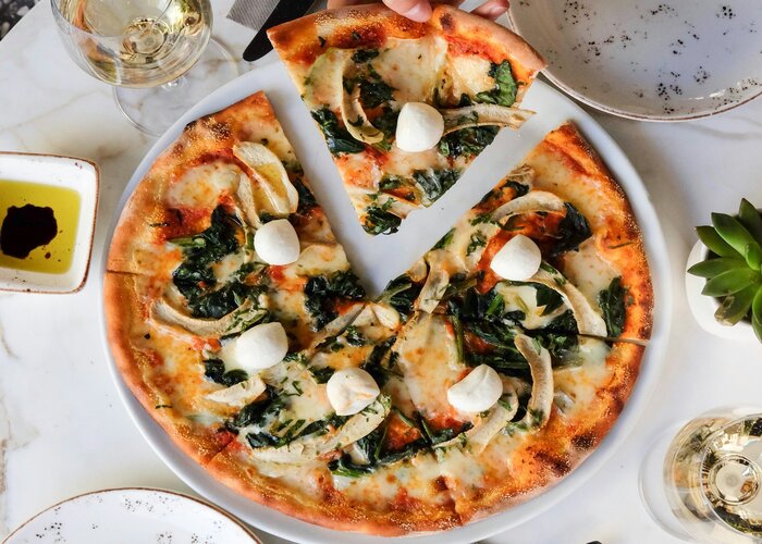 Pizza na Prague Airport