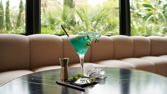 Airport lounges