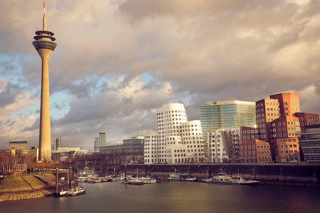 Hotel am Hafen Düsseldorf für Flusskreuzfahrten auf dem Rhein
