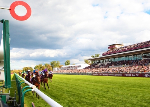 Prix de l'Arc de Triomphe Finish Post