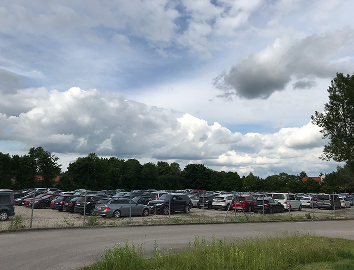 drive & park Parkplatz München Freising
