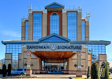 Sandman Signature Hotel Exterior