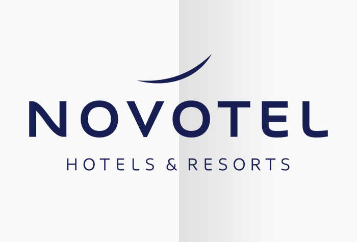 novotel newcastle Logo