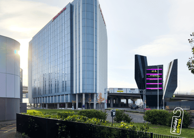 hilton garden inn heathrow t2 exterior