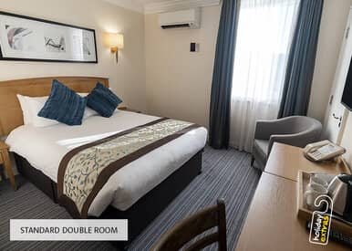 heathrow thistle T5 bedroom