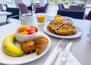 breakfast at a newcastle airport hotel